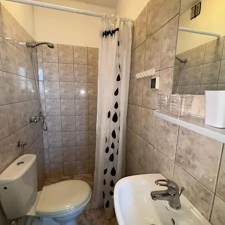Guest house Azalia 30 Goscinne , Mielno Azaliowa 30